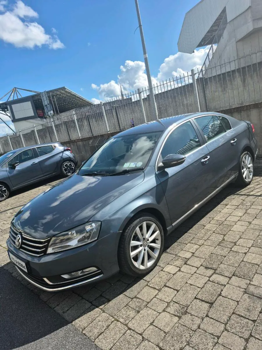 142 VW Passat 1.6 Diesel High Spec Bluemotion - Image 3