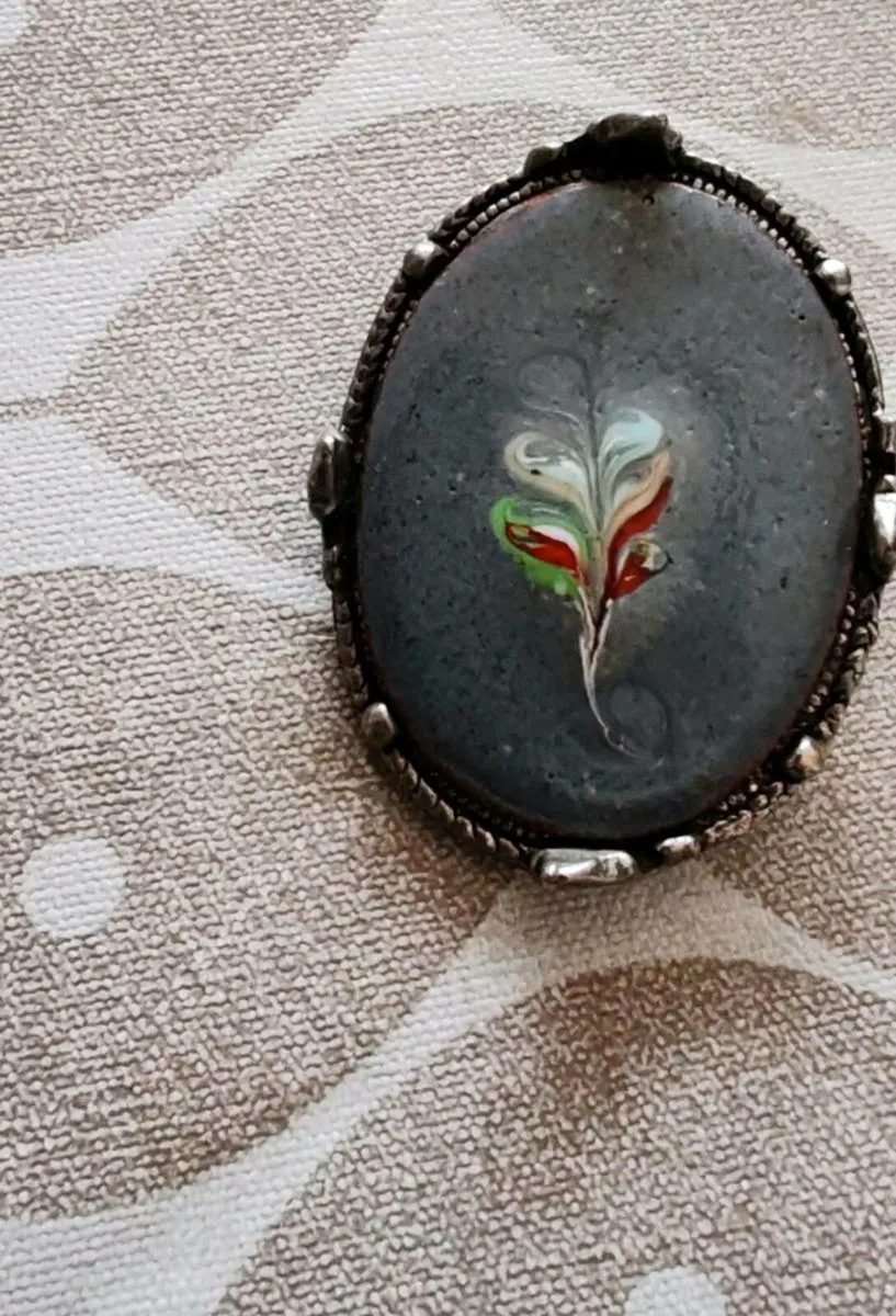 Silverstone ceramic  brooch - Image 2