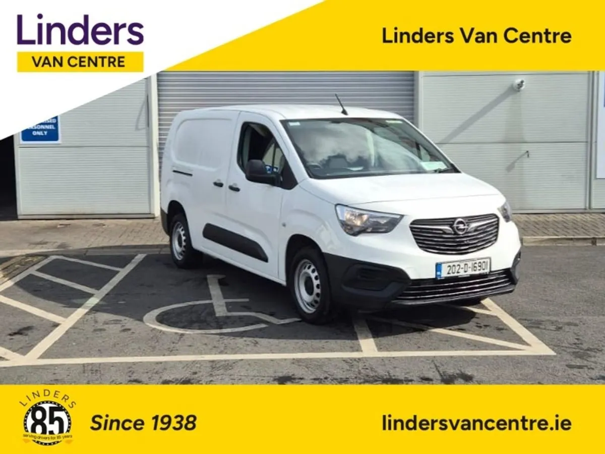 Opel Combo LWB 3 Seats - Image 1