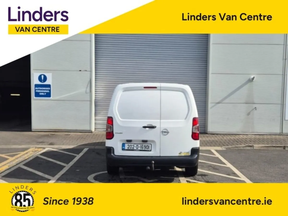 Opel Combo LWB 3 Seats - Image 4