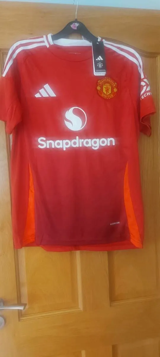 Man utd jersey