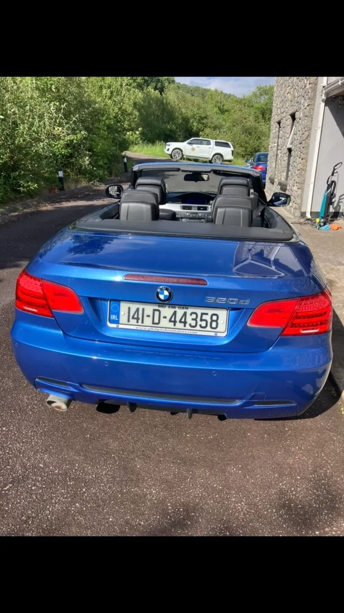 BMW E93 LCI model Convertible - Image 1
