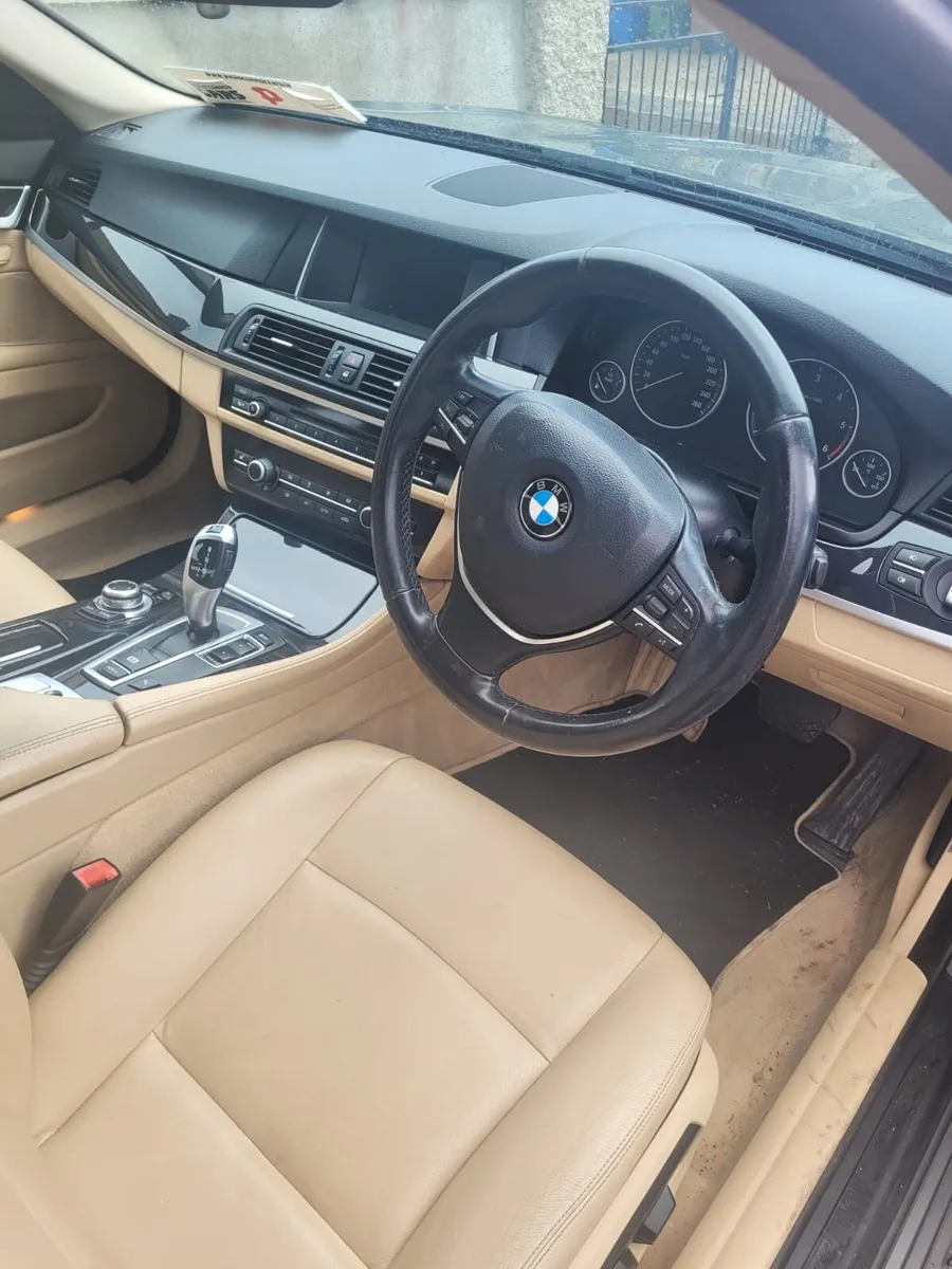 BMW 5-Series 2013 - Image 2