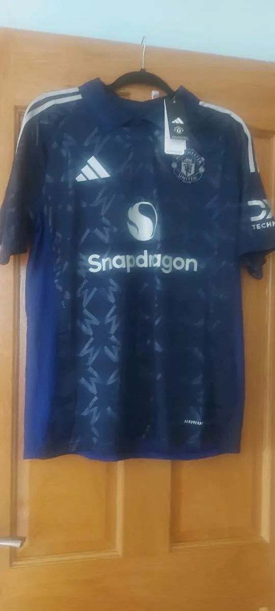 Jersey man utd