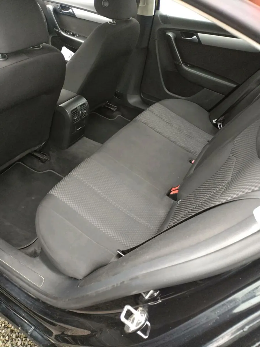 VW Passat - Image 2