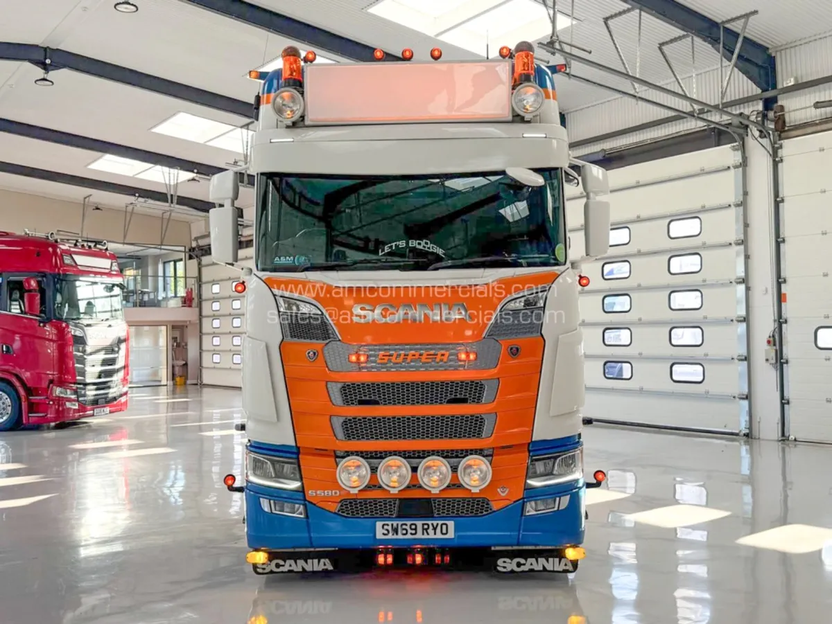 2020 (69) SCANIA S580 V8 6X2 TAG AXLE - Image 2