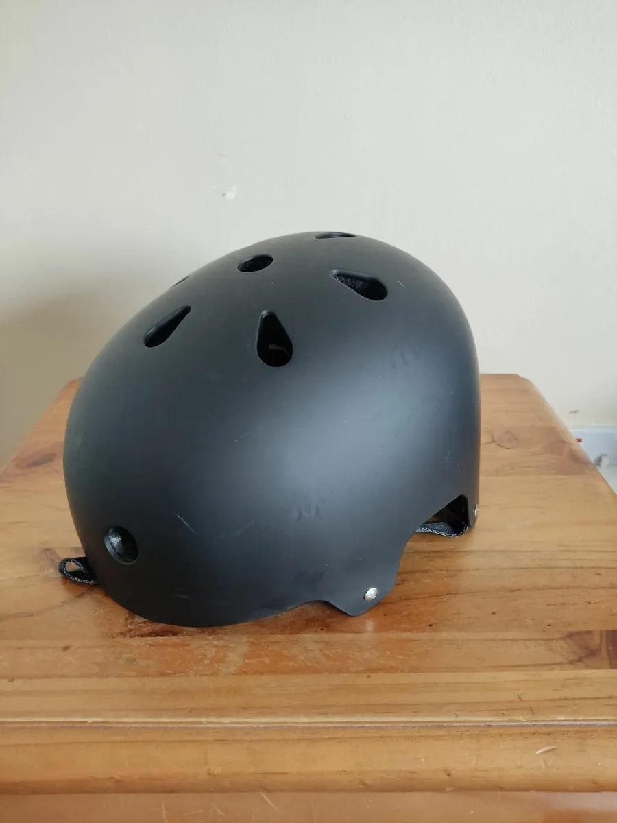 Bike Helmet - Image 1