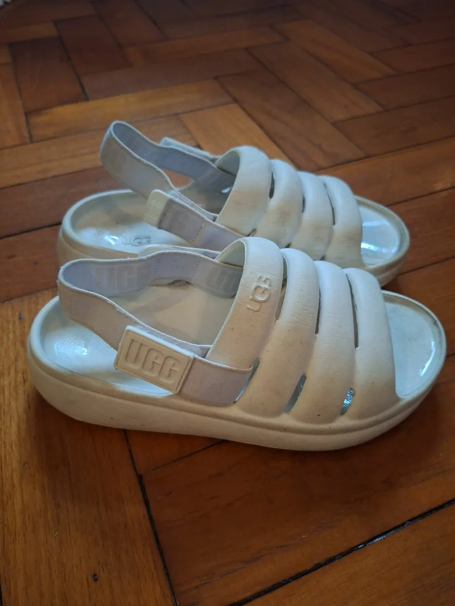 Girls gift - 5 x pairs designer shoes: sizes 2&3 - Image 2