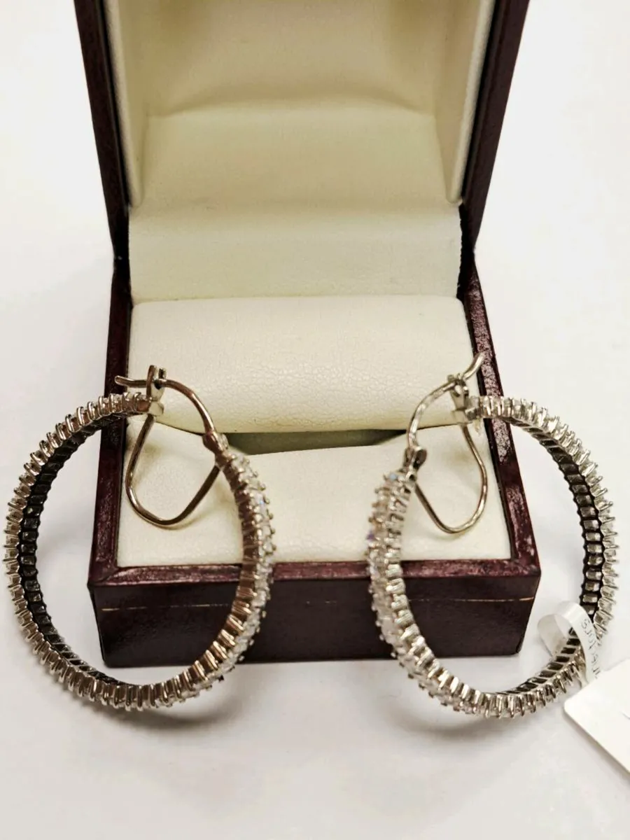 9K White Gold Earrings 9CT - Image 1