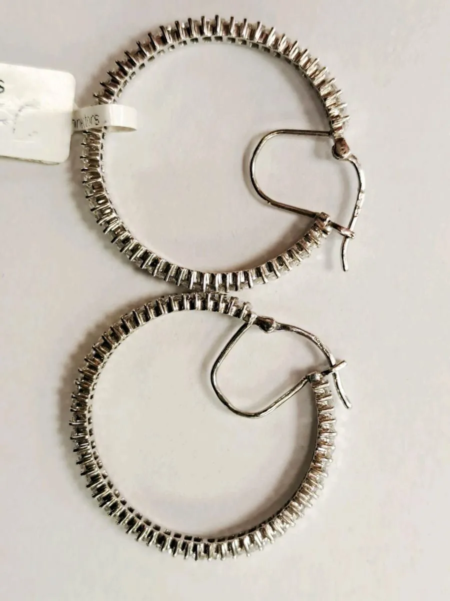 9K White Gold Earrings 9CT - Image 4