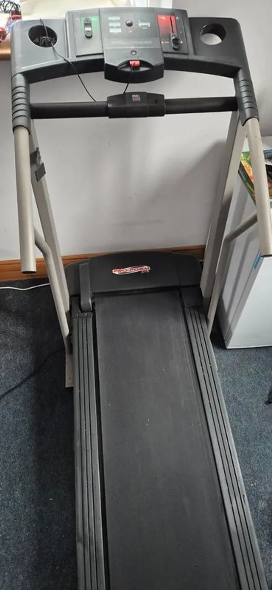 Treadmill - Proform 575 - Image 1