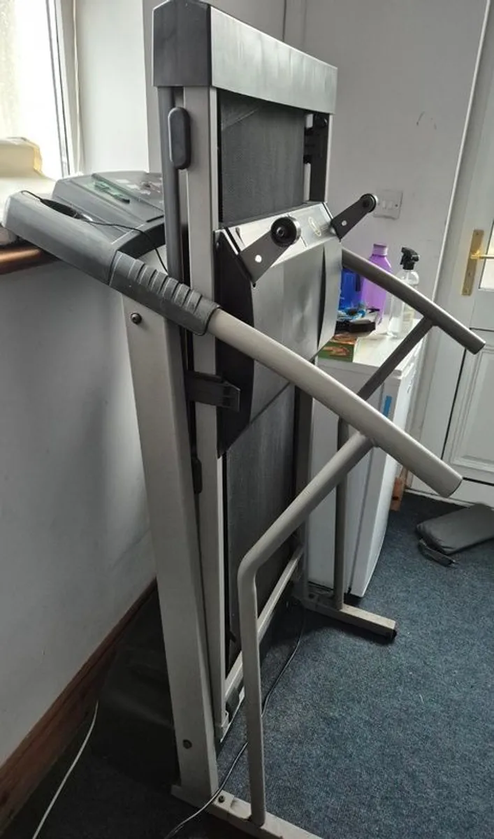 Treadmill - Proform 575 - Image 4