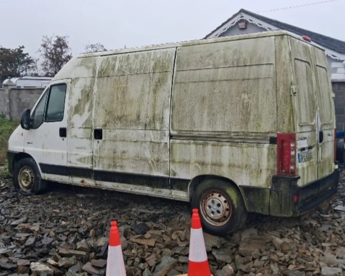 04 citreon relay van....parts or export