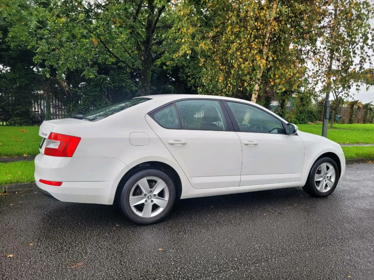 CLEAN 162 SKODA OCTAVIA 1.6 TDI. - Image 2