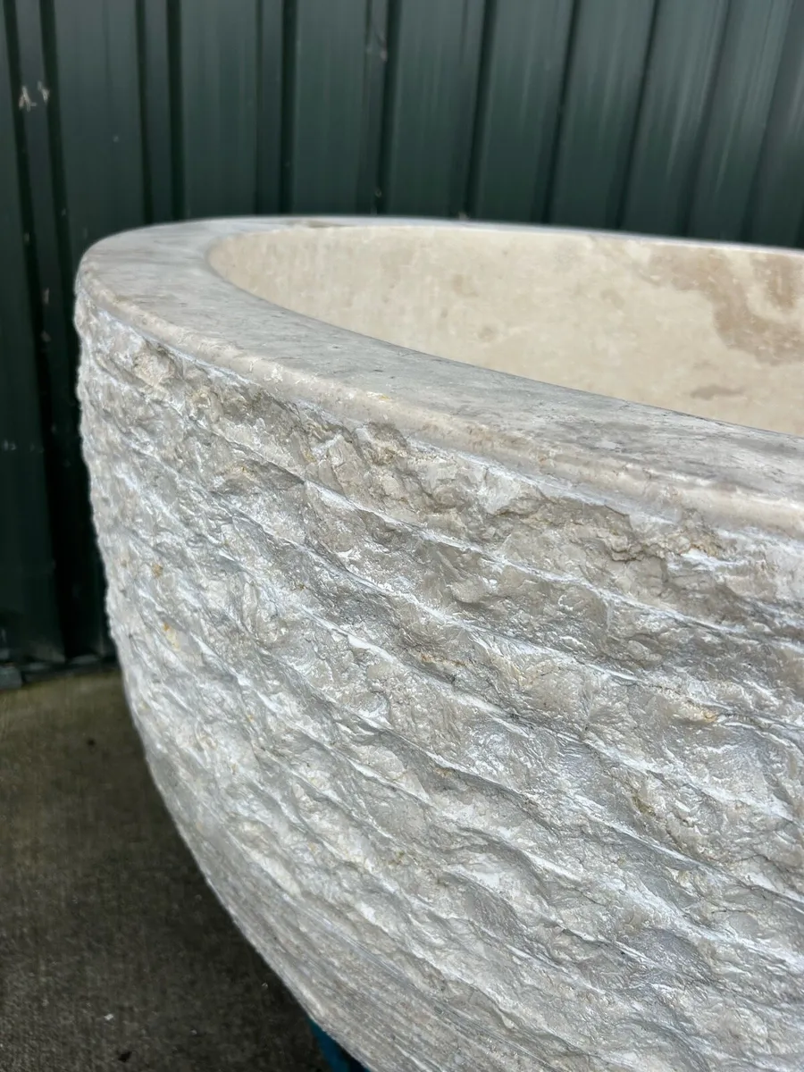 Stone bath tub - Image 2