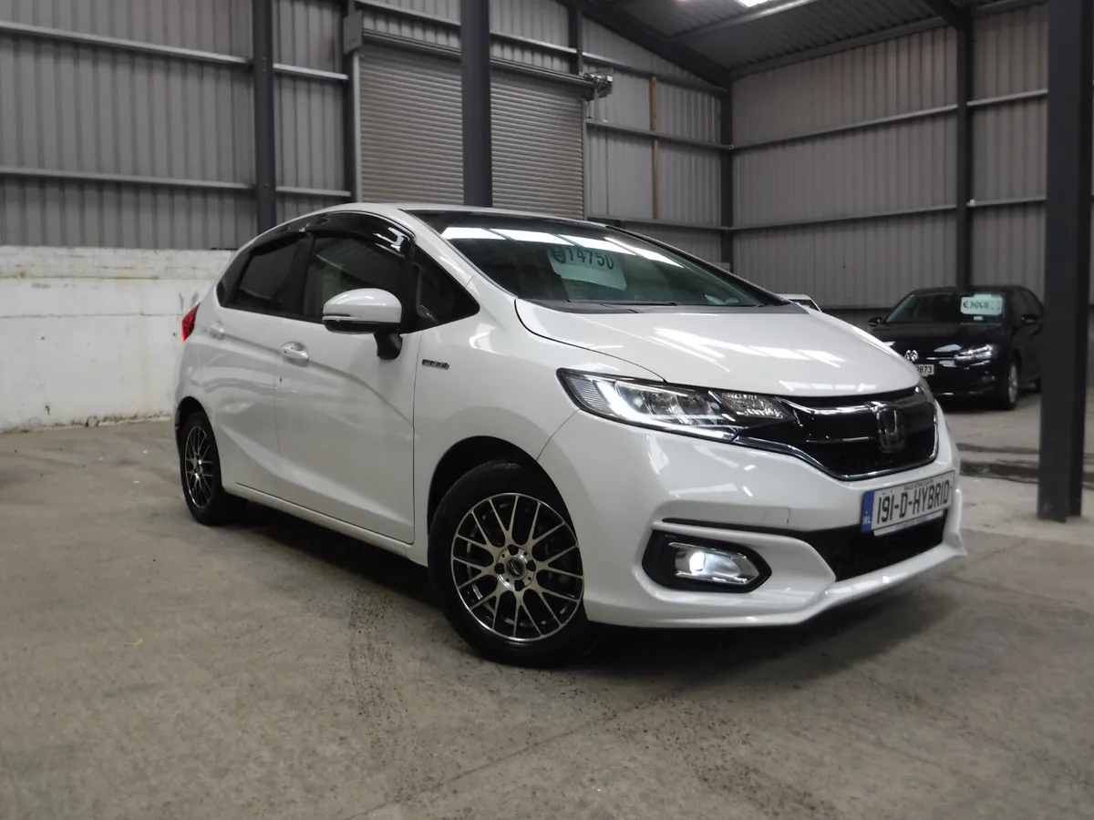 HONDA FIT 1.5 AUTO HYBRID ANDROID+CARPLAY - Image 1