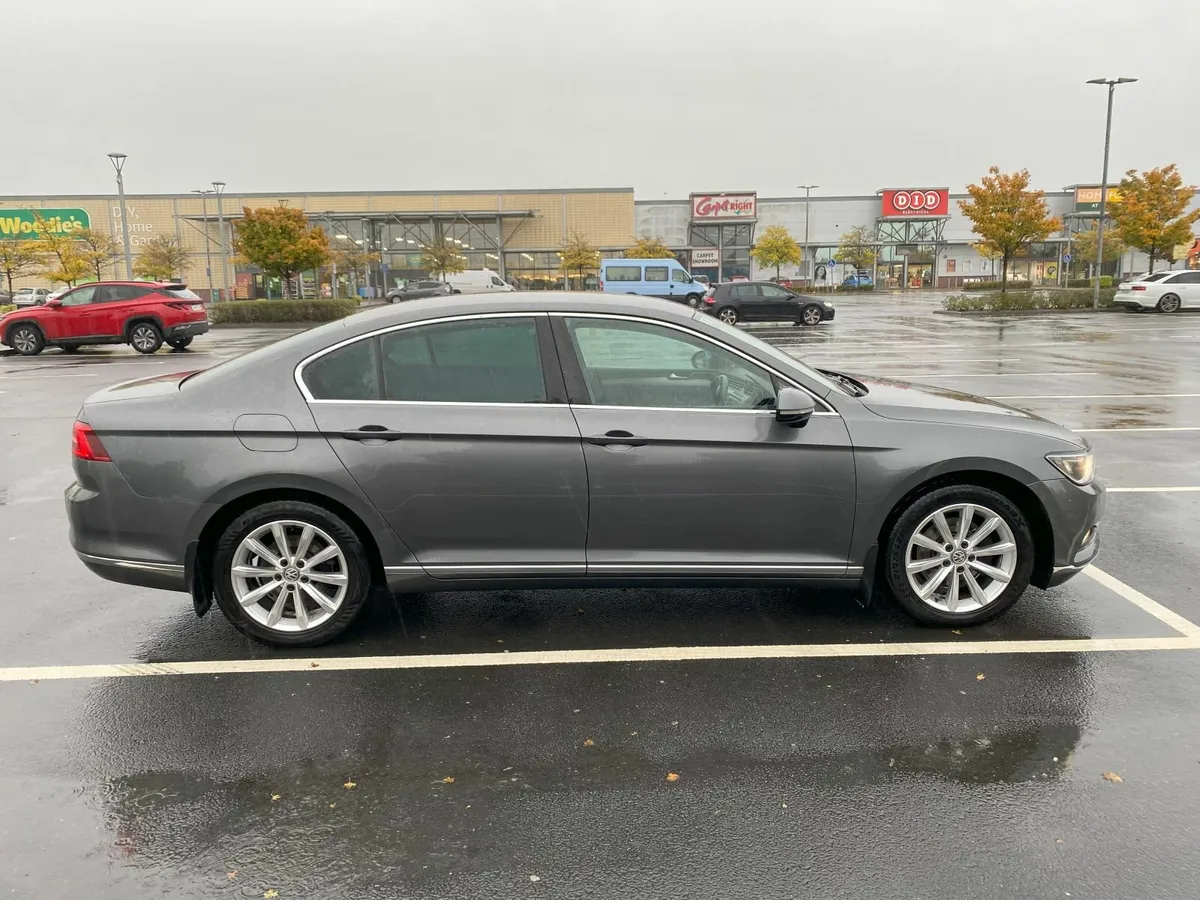 151 VW Passat Highline 1.6 TDI  - NCT 10/27 - Image 2