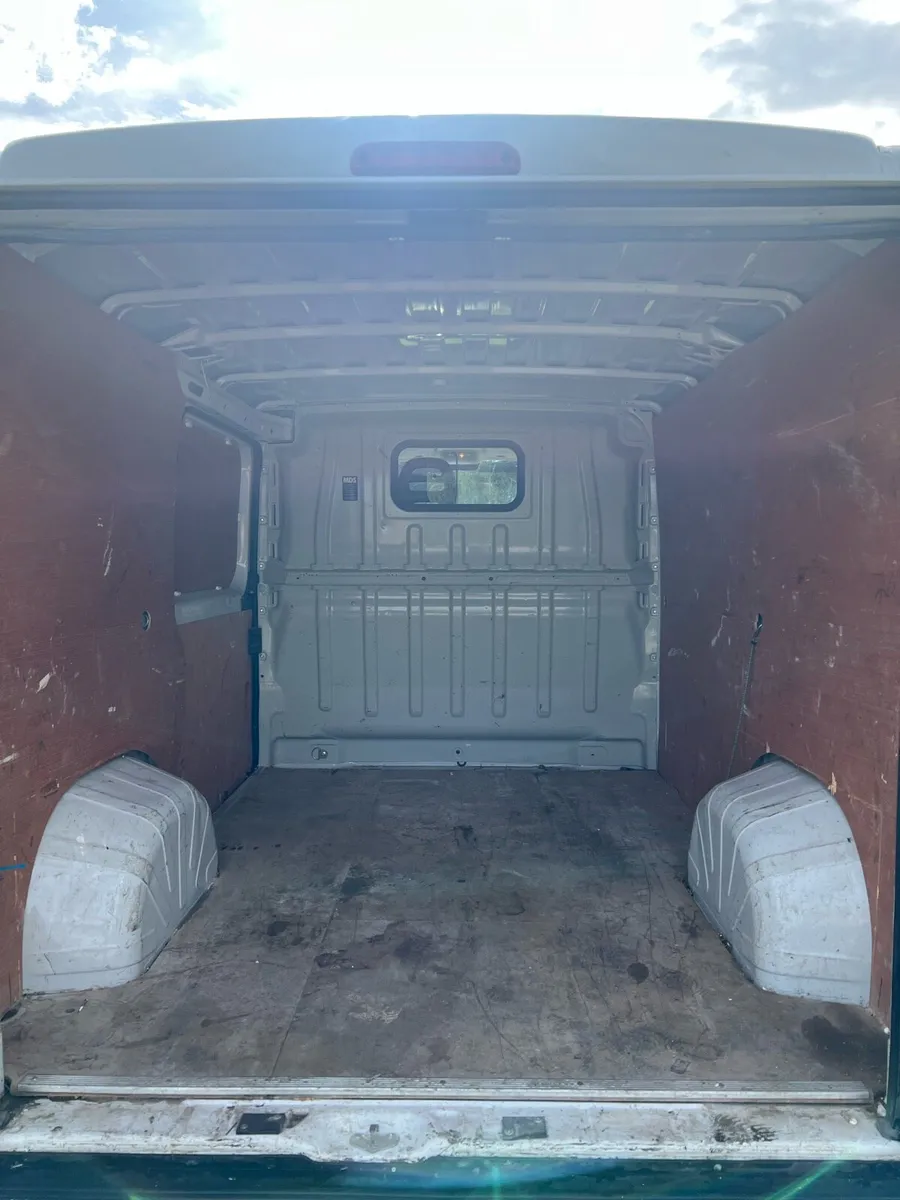 Peugeot Boxer low mileage (New Test) - Image 2