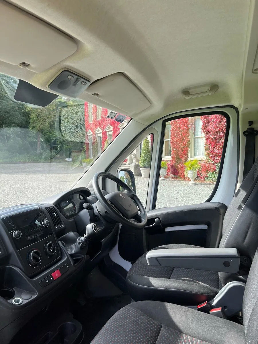Peugeot Boxer low mileage (New Test) - Image 4