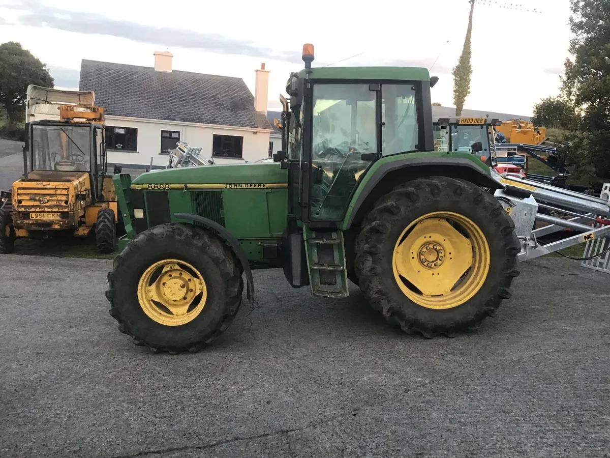 John Deere 6600 - Image 1