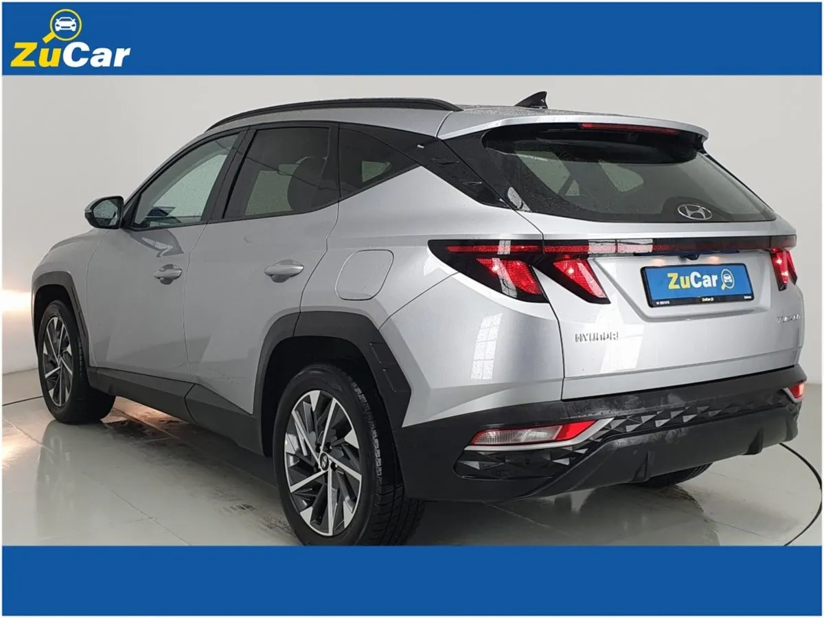 Hyundai Tucson  143 2WD Executive - Image 4