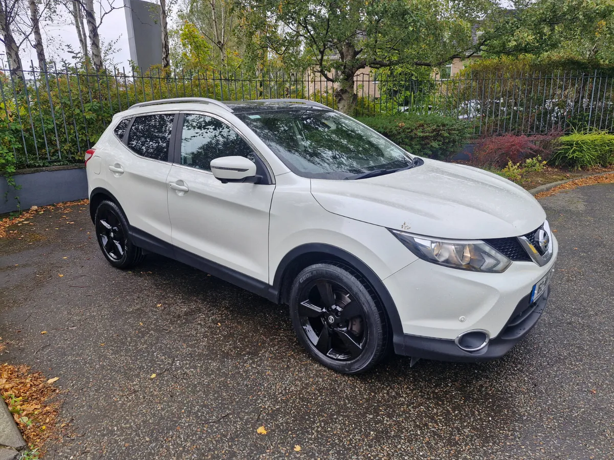 16 Nissan Qashqai SVE High Spec New NCT €8,995** - Image 3