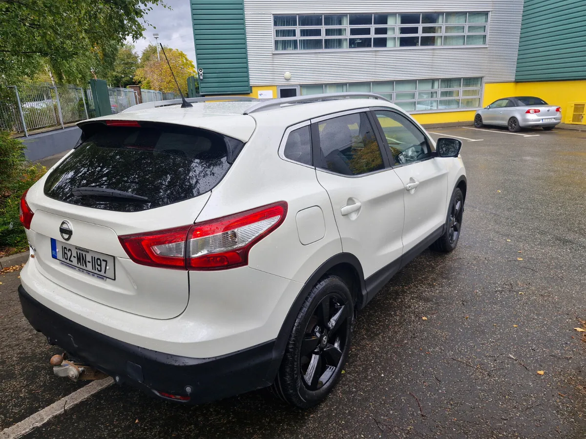 16 Nissan Qashqai SVE High Spec New NCT €8,995** - Image 4