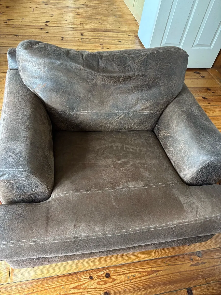 Arm Chair - Image 1