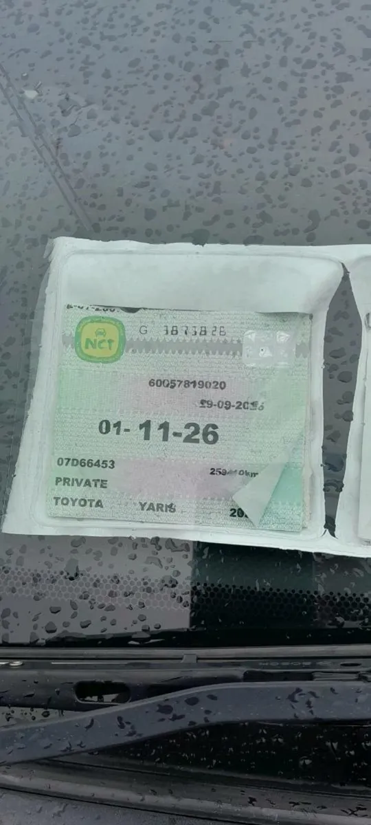 Toyota  yaris - Image 4