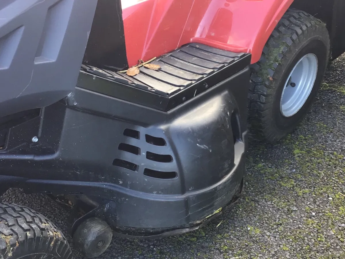Castlegarden 16/5HP hydro ride on lawnmower - Image 3