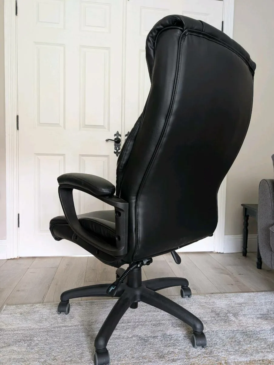 Office Chair - Image 3