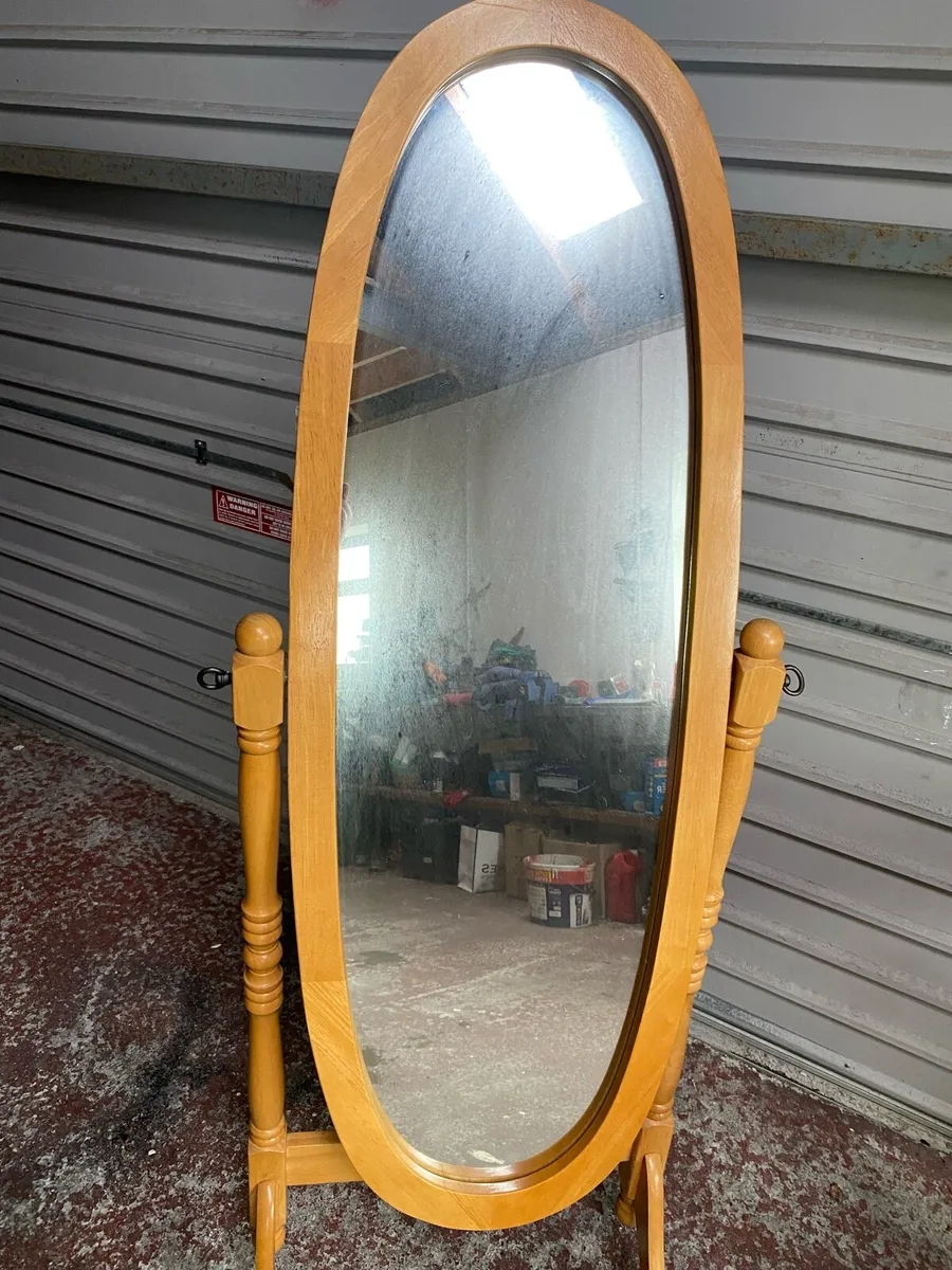 Bedroom furniture - Image 2