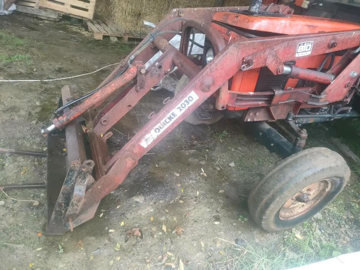 Front loader - Image 2