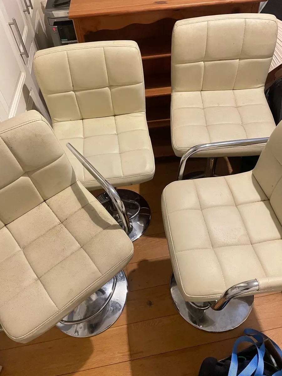 Counter high chairs - Image 1