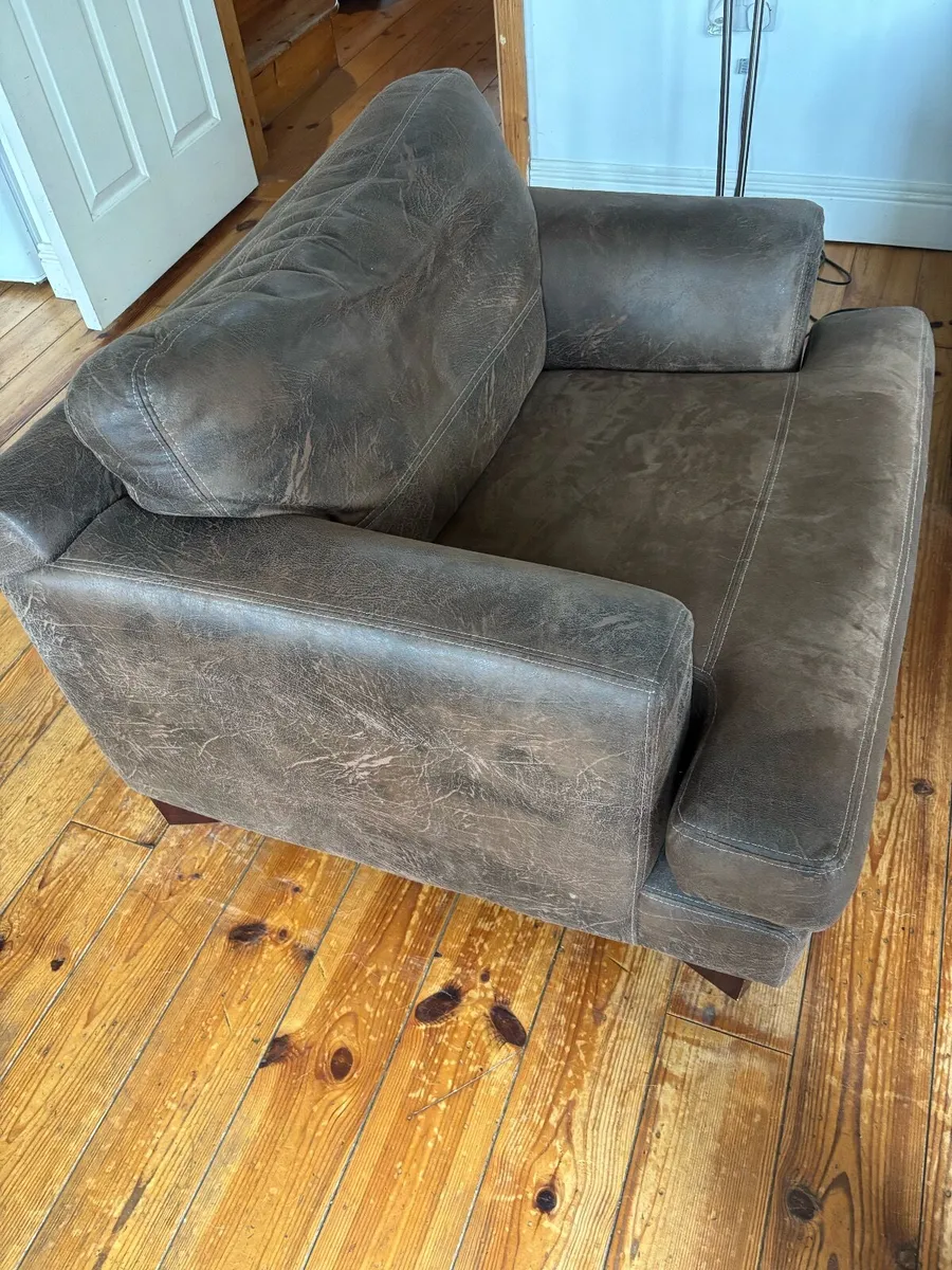 Arm Chair - Image 3