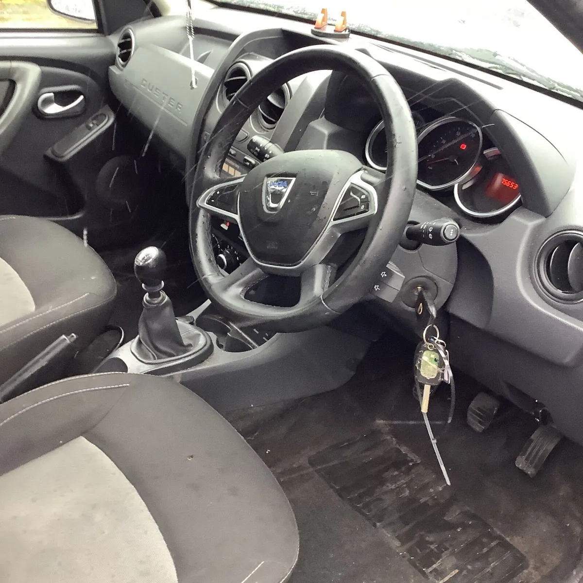Dacia duster nav plus 1.5 dci 6 speed manual 2018 - Image 2