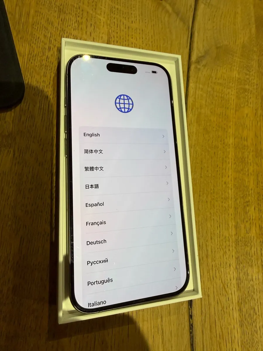 iPhone 15 Pro - Image 2