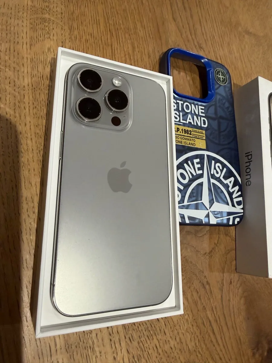 iPhone 15 Pro - Image 4