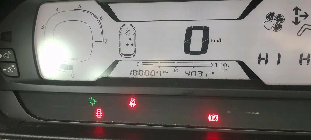 2015 Citroën C4 Picasso 7 Seater 1.6Hdi. - Image 4