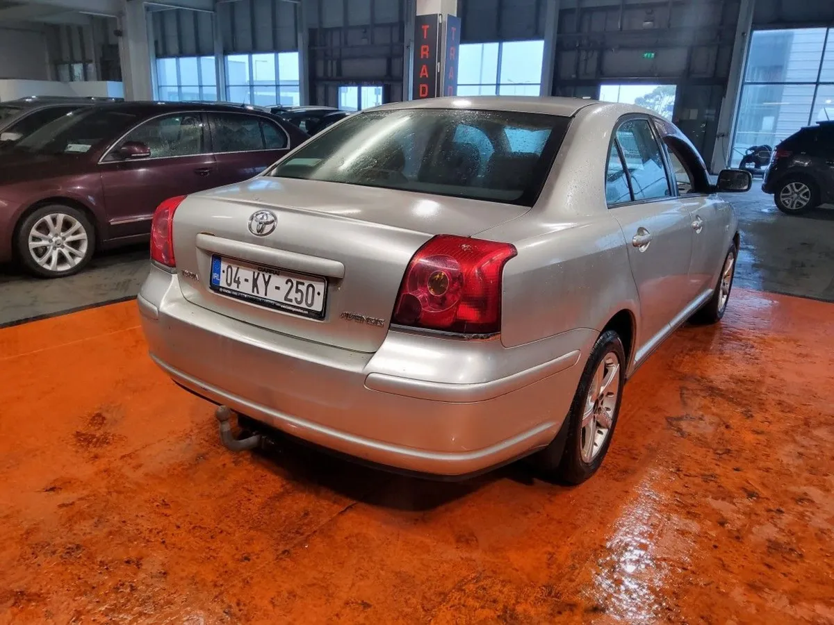 Toyota Avensis 1.6 Vvt-i Aura S/R - Image 3