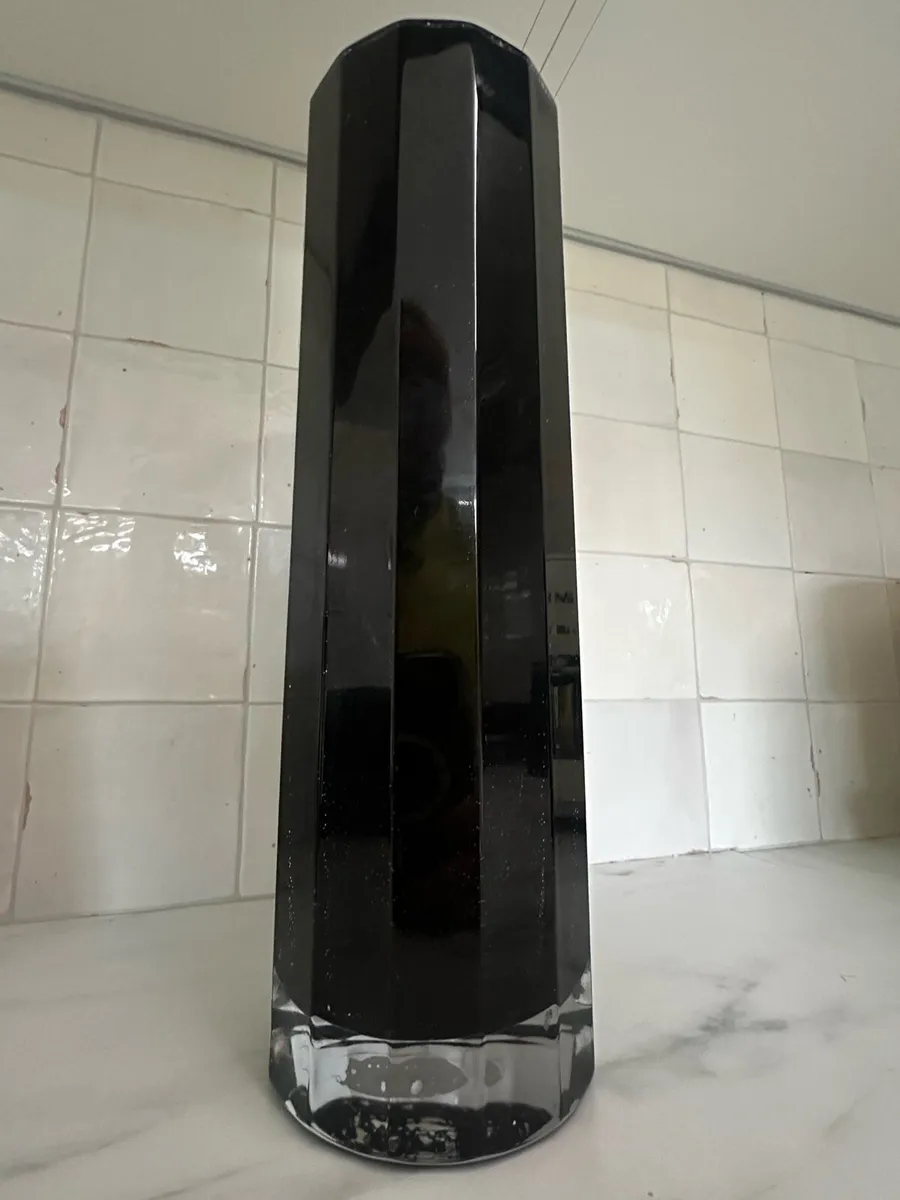 Vase - Image 2