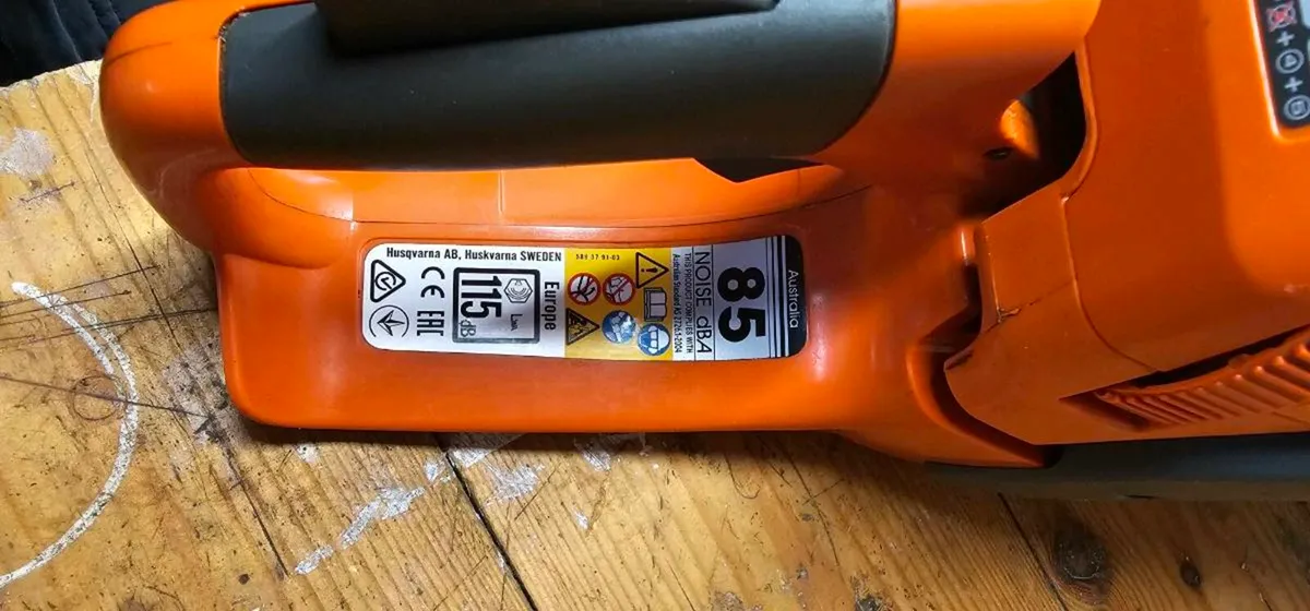 Chainsaw husquvarna 450 - Image 4