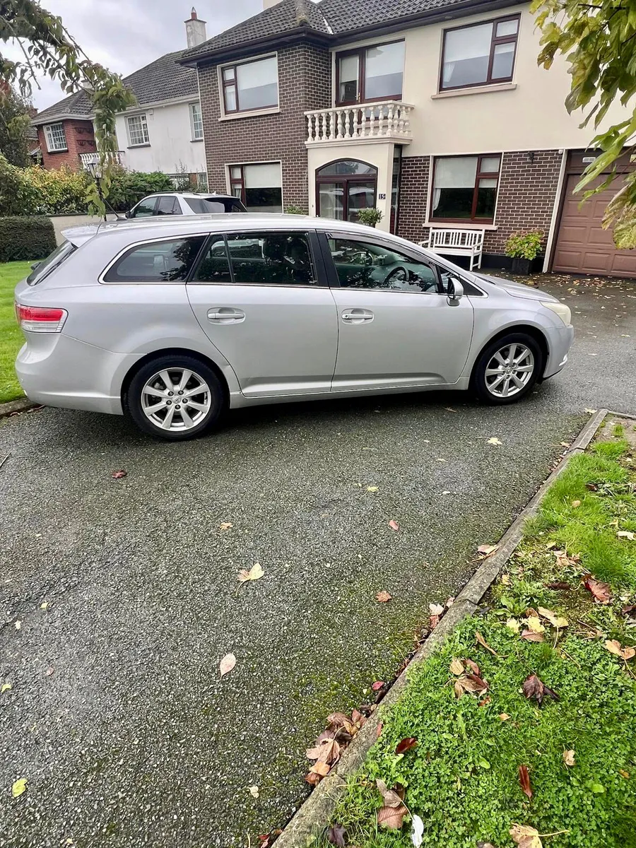 Toyota Avensis estate 2009 new nct tax 3/26 - Image 2
