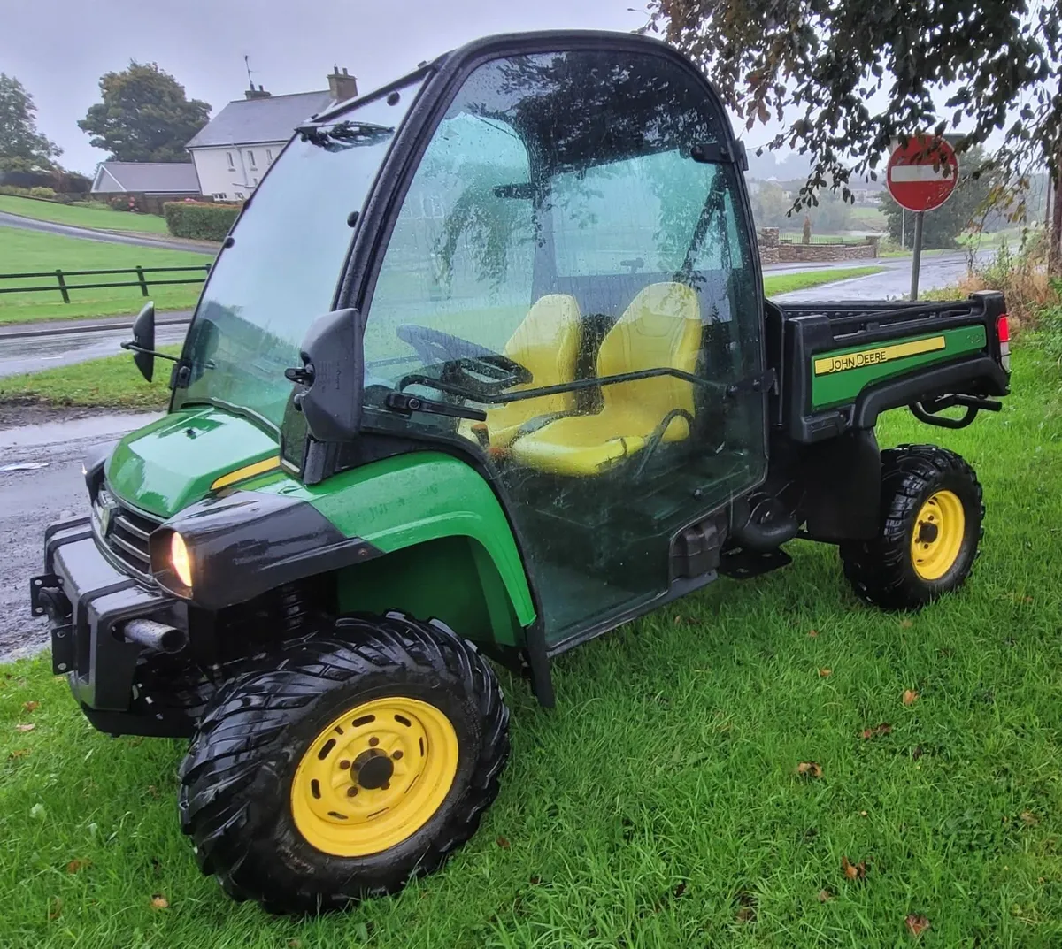 2017 John Deere 855D Low Hours Very Tidy Full Cab - Image 2