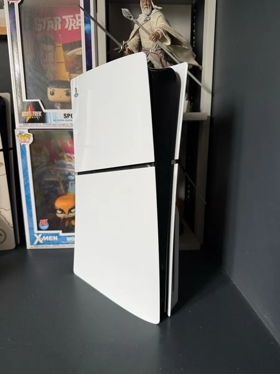 PS5 Slim Disk Version - Image 3