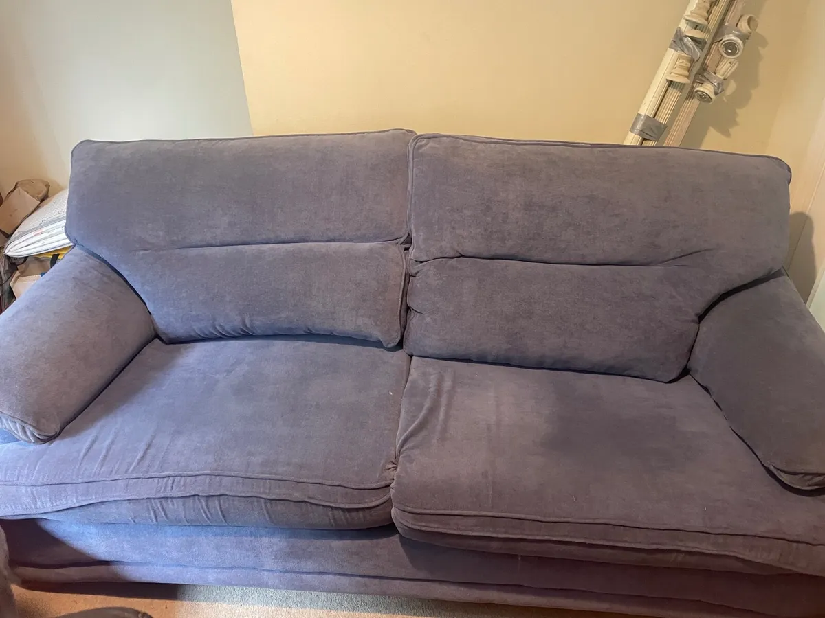 Couch - Image 2
