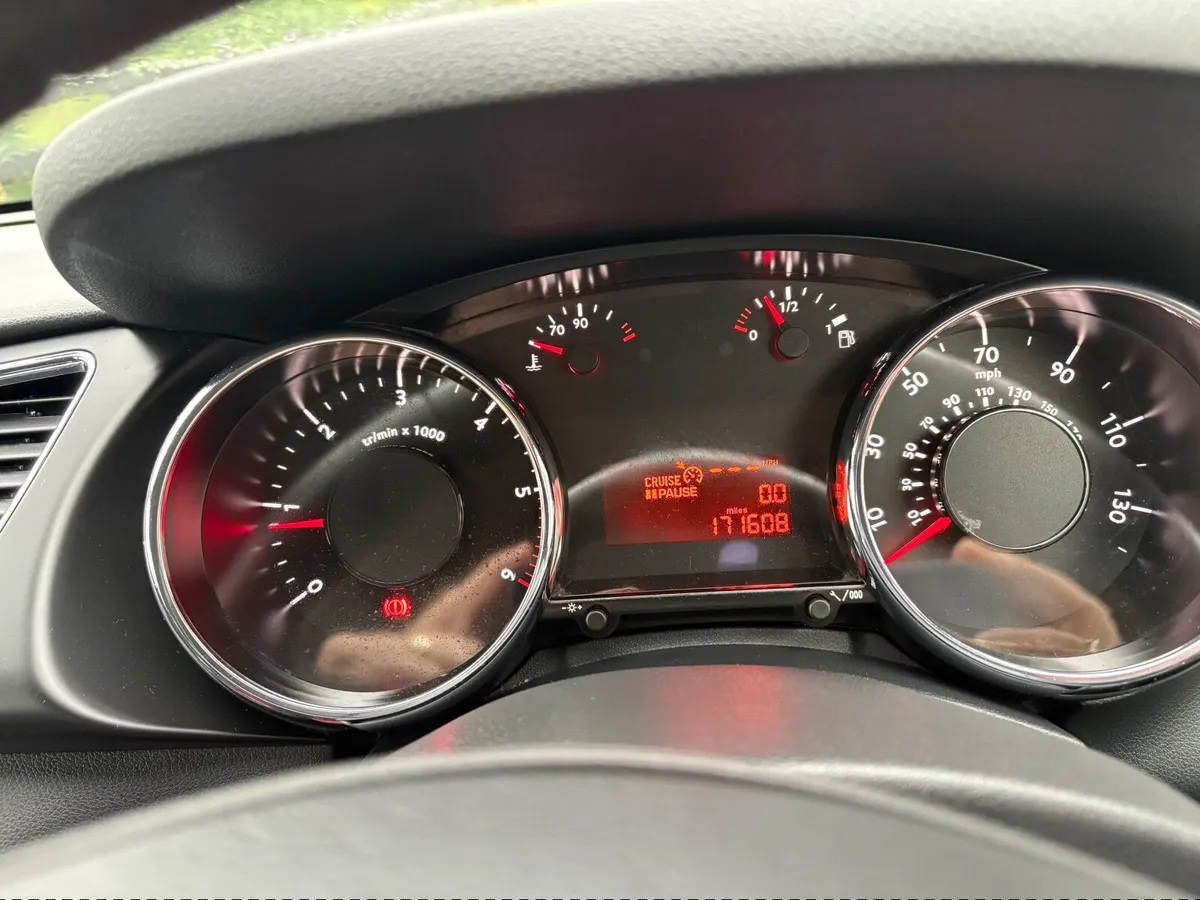 Peugeot 3008 2013 - Image 4