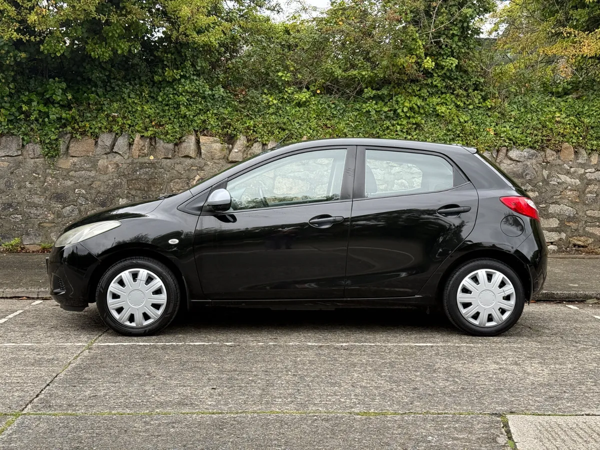 MAZDA 2 1.3 PETROL LOW KMS 2009 - Image 2