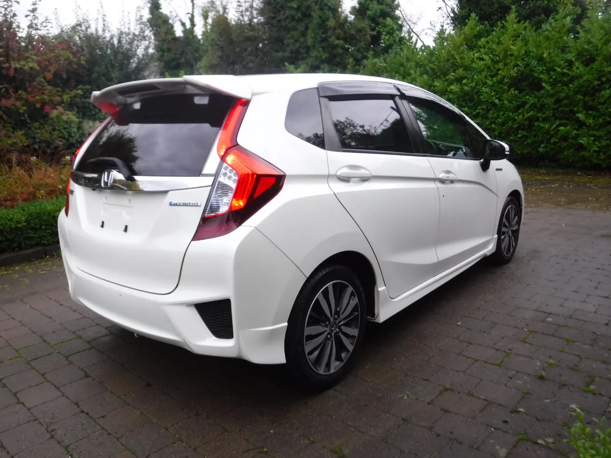 HONDA FIT 1.5 AUTO HYBRID SPORTS ANDROID+CARPLAY - Image 3