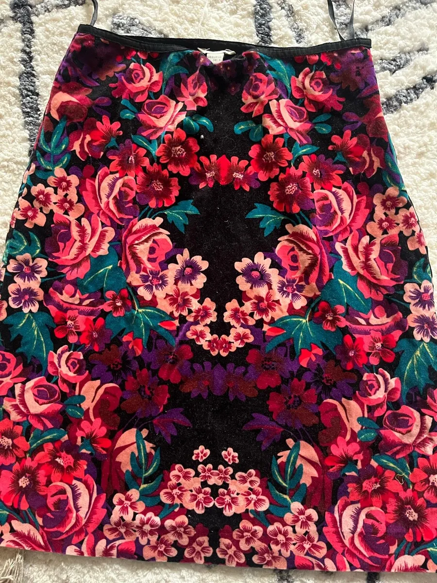 Monsoon velvet skirt - Image 2